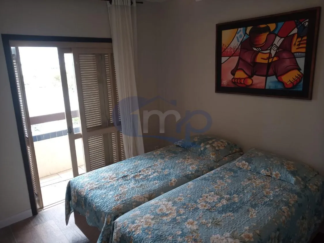 Imagem Apartamento á venda com 2 dormitórios no centro de Torres/RS
