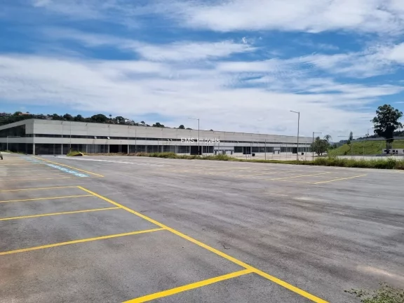 Imagem Galpão para locação em Atibaia-SP, bairro Pinheirinho: 2 banheiros, 15 vagas de garagem, 5.345,56 m² de área.