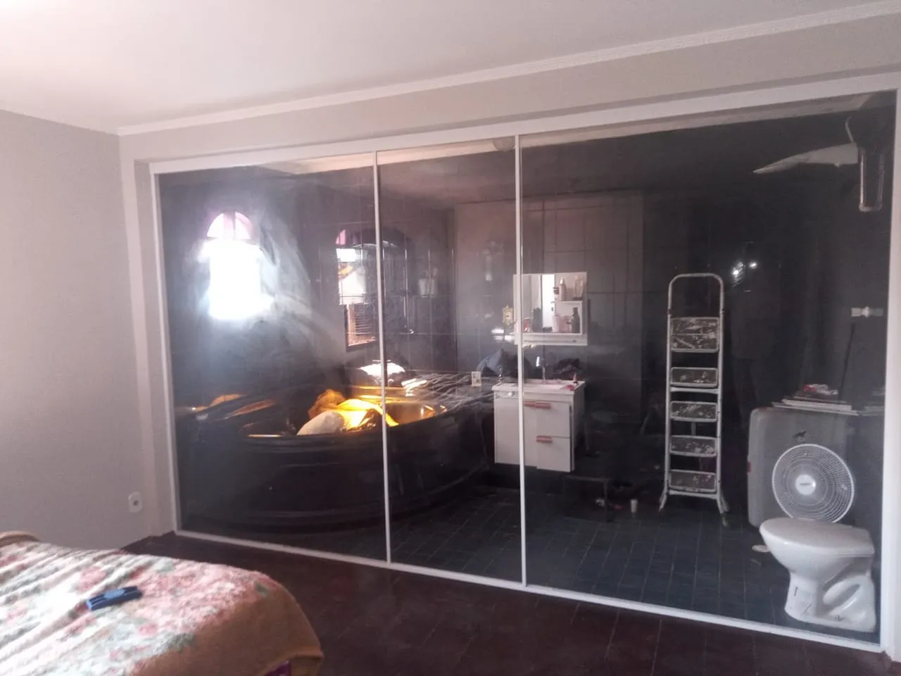 Imagem Sobrado a venda com 3 dorms sendo 1 suíte - Jardim Colonial