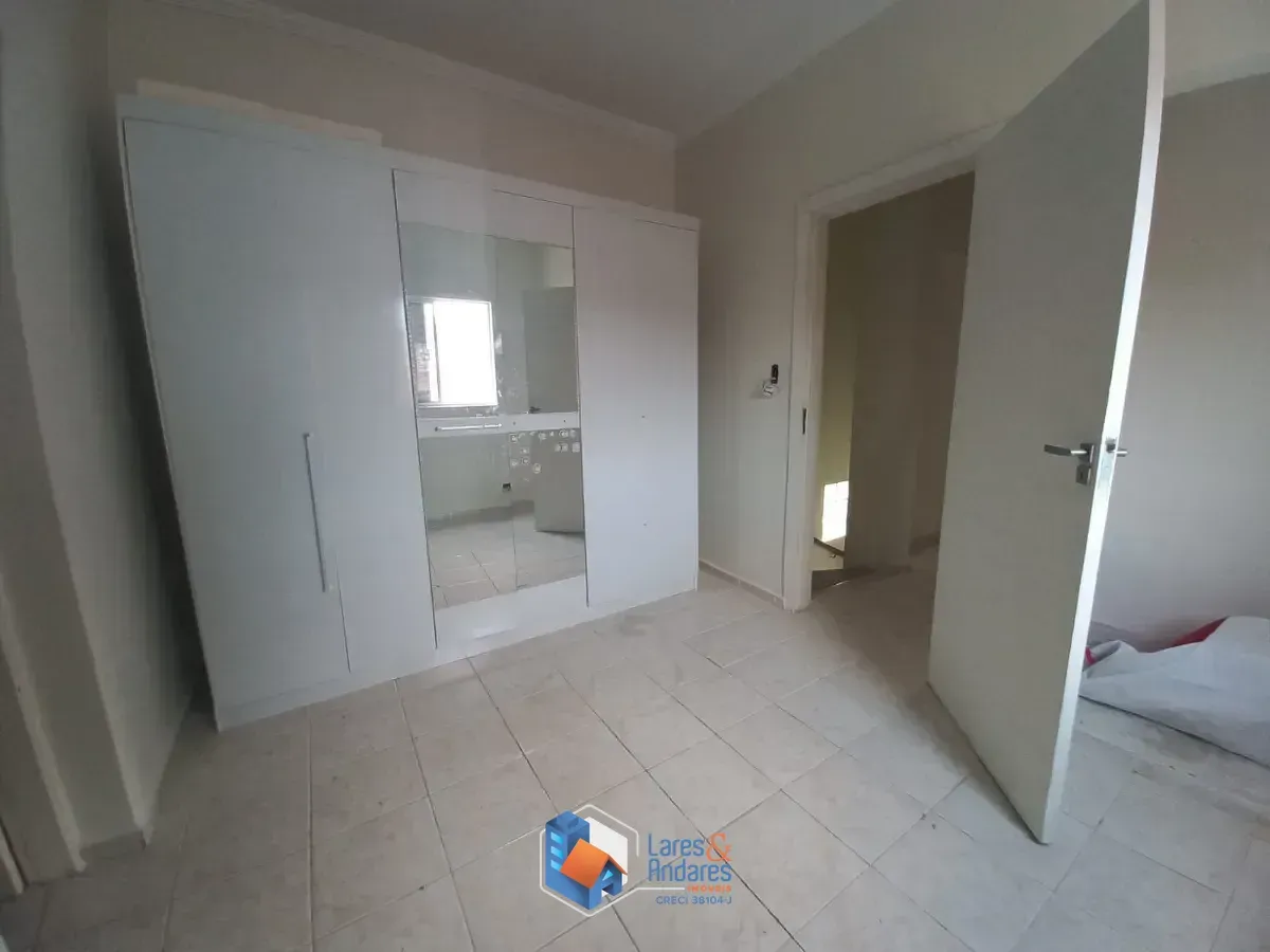 Imagem Sobrado para venda em Jardim Virginia Bianca com 5 quartos, 250m²
