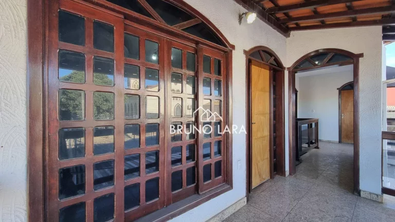 Imagem Casa à venda no Centro – Igarapé/MG.