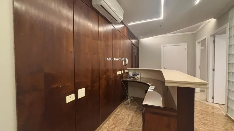 Imagem Conjunto Comercial de Alto Padrão para Locação na Bela Vista, São Paulo-SP: 3 Salas, 1 Vaga de Garagem, 62m².
