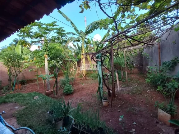 Imagem Casa à venda em Uberaba - 2 dormitórios e 4 vagas cobertas