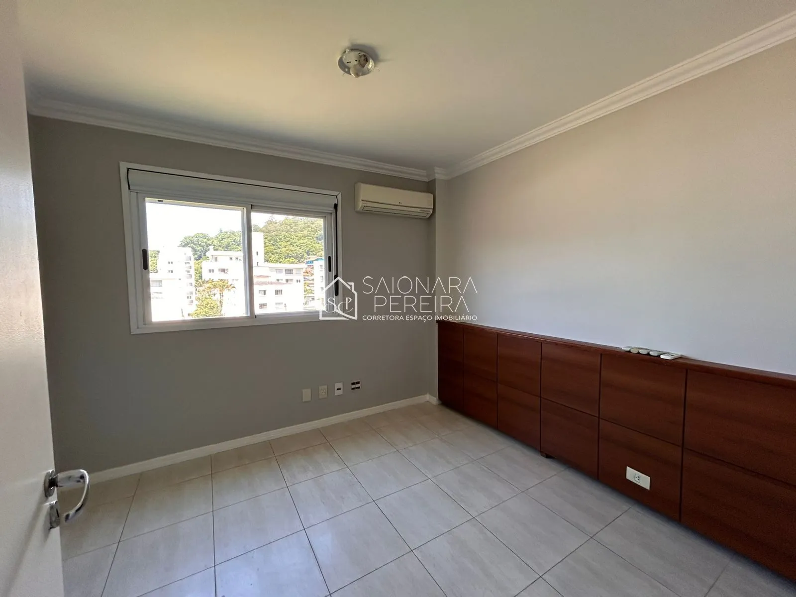 Imagem O Luxo de uma Mansão com a Segurança de um Apartamento no Coração do Córrego Grande