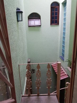 Imagem Sobrado mobiliado à venda, 210m² área construída 3 Dormitorios 4 Vagas