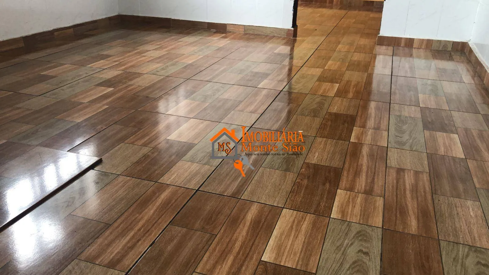 Imagem Sobrado com 4 dormitórios à venda, 250 m² por R$ 315.000,00 - Jardim Santa Paula - Guarulhos/SP