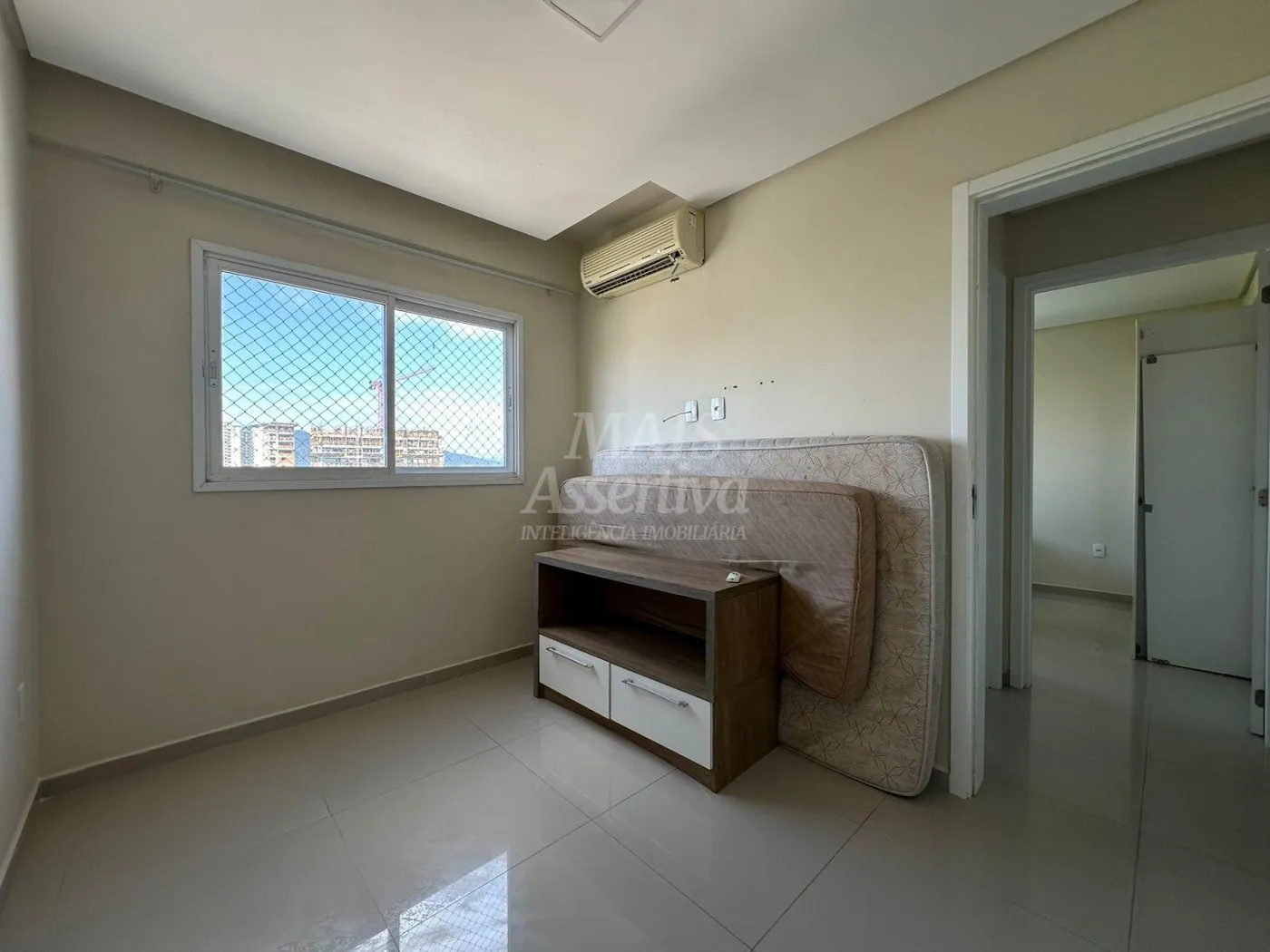 Imagem Apartamento semimobiliado 03 dormitórios para venda em Itapema bairro Morretes