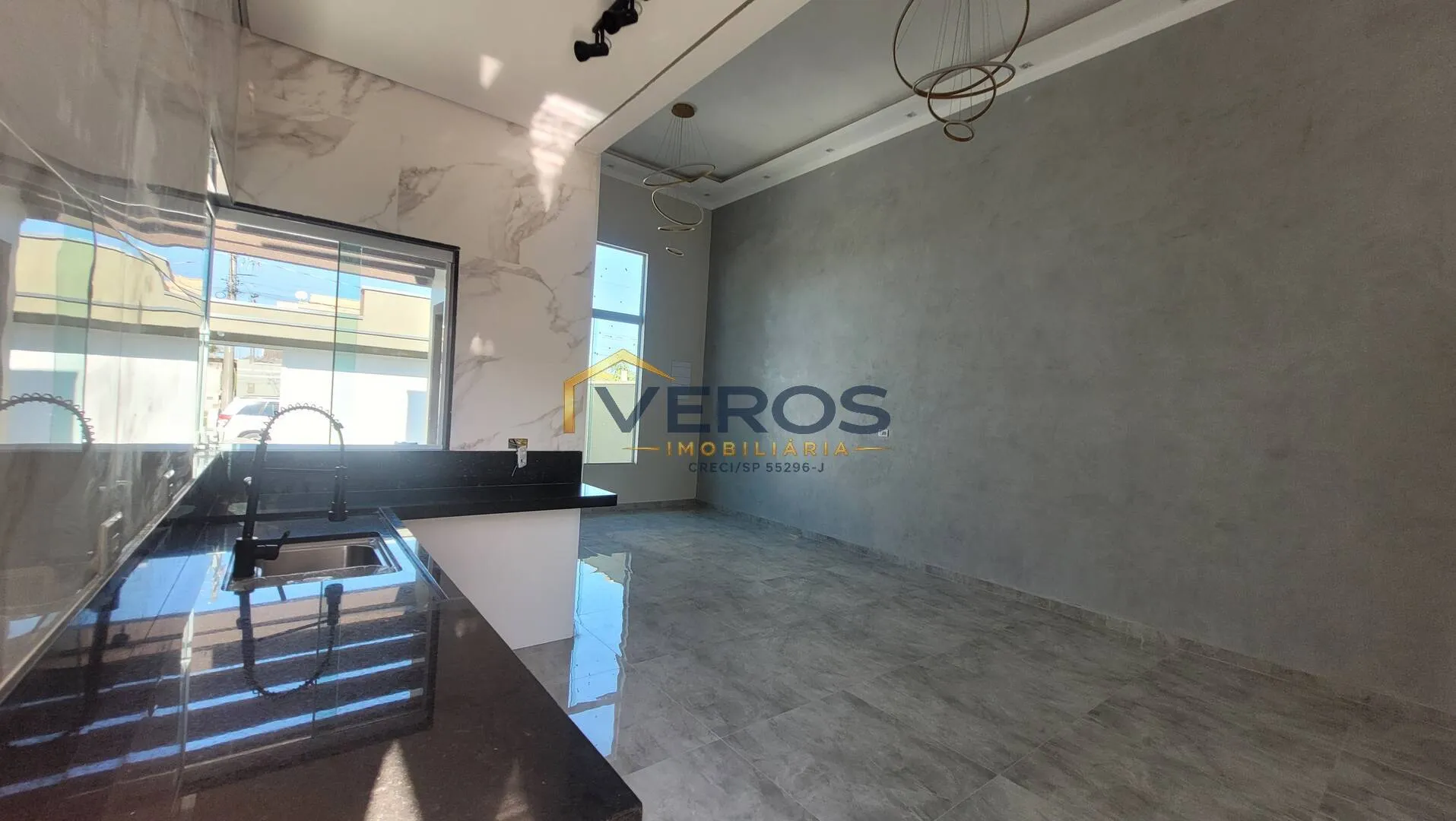 Imagem Casa térrea a venda com 3 dormitórios Bairro Gaivotas Caraguatatuba