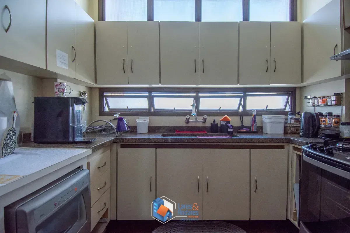 Imagem Apartamento para venda em Campo Belo com 4 quartos, sendo 2 suítes, 209m²