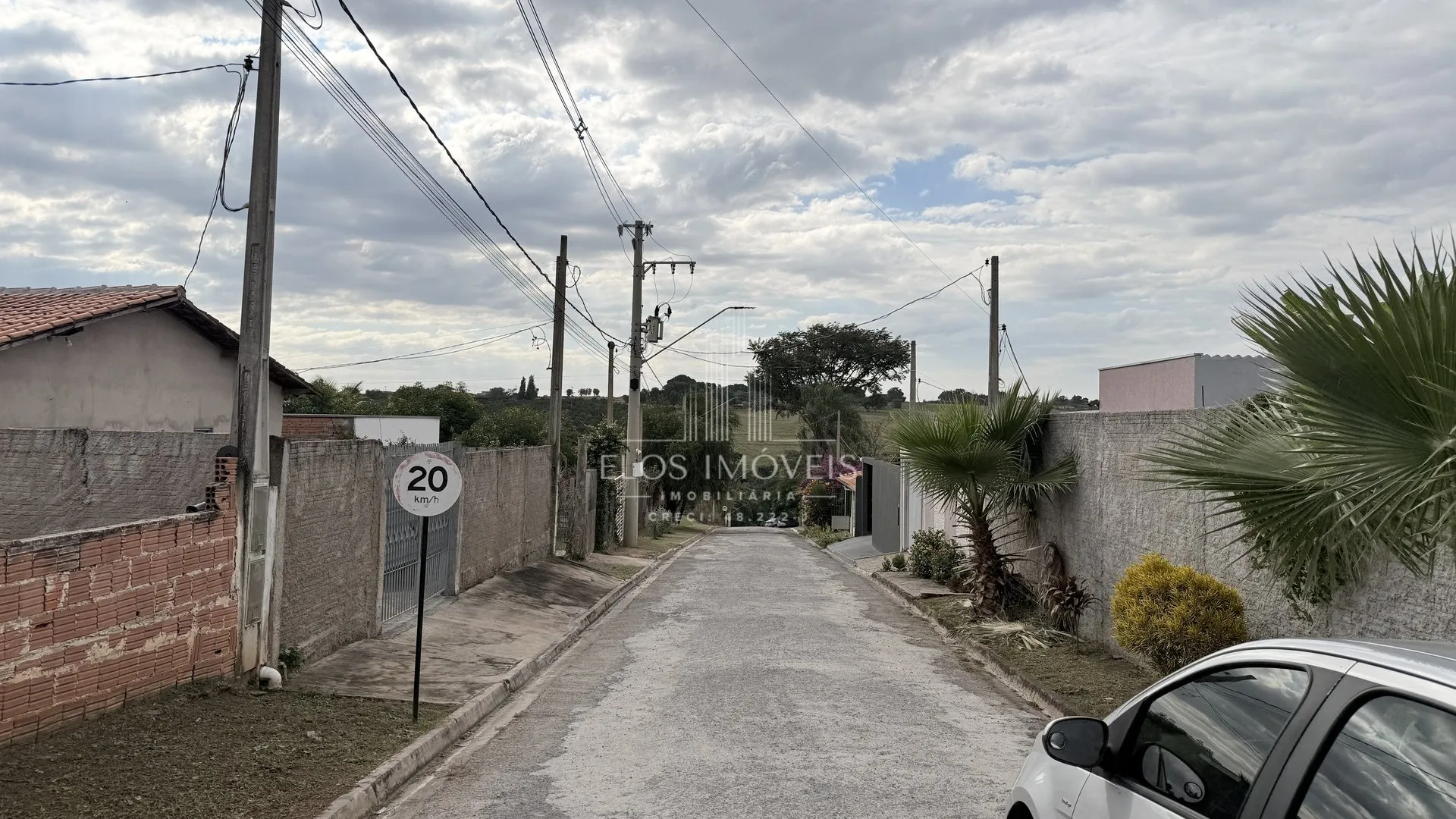 Imagem Chácara de 3 quartos, 1000m² no bairro Bairro dos Pires, em Limeira