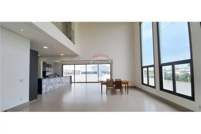 Imagem Casa a venda com 3 suítes, office independente e 3 vagas no condomínio Reserva Saint Paul em Itu.