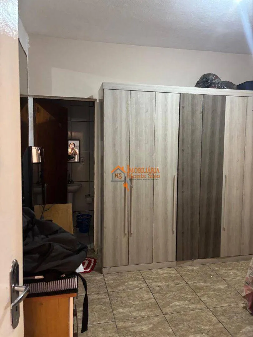 Imagem Sobrado com 4 dormitórios à venda, 166 m² por R$ 650.000,00 - Cidade Soberana - Guarulhos/SP