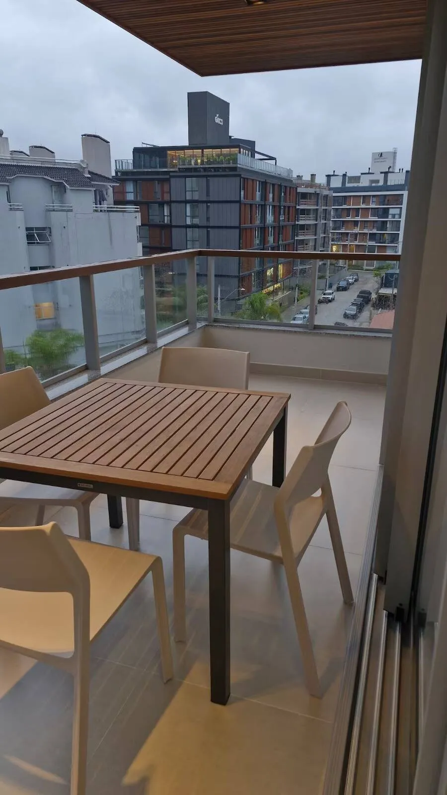 Imagem Apartamento para alugar em Jurerê.