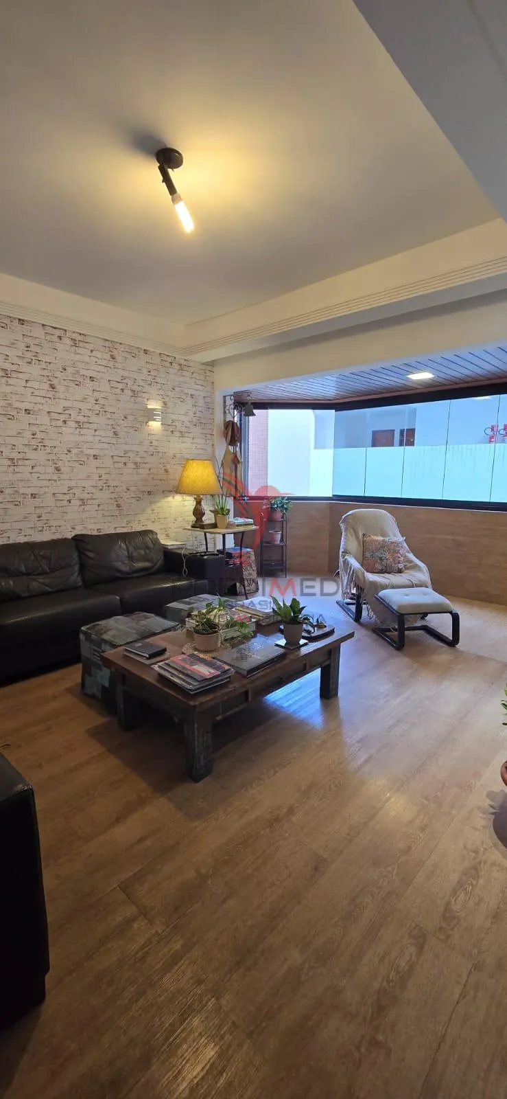 Imagem Vende-se apartamento em excelente localização no bairro de Manaira