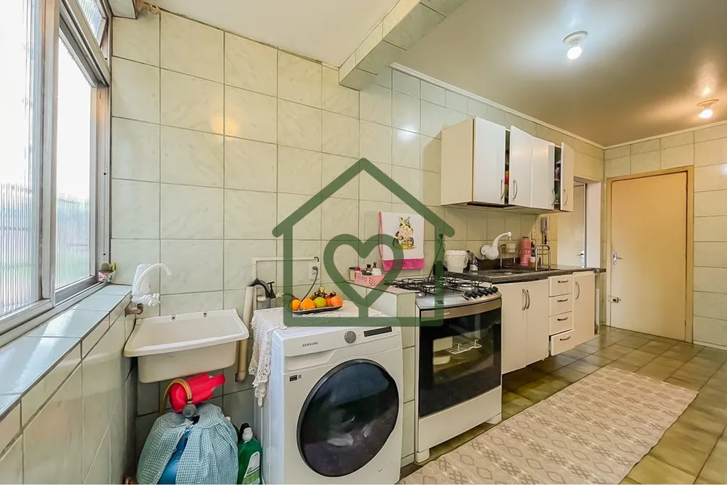Imagem Apartamento Amplo com 2 Dormitórios: Conforto e Segurança no Coração do Cristal 
 Se você busca...