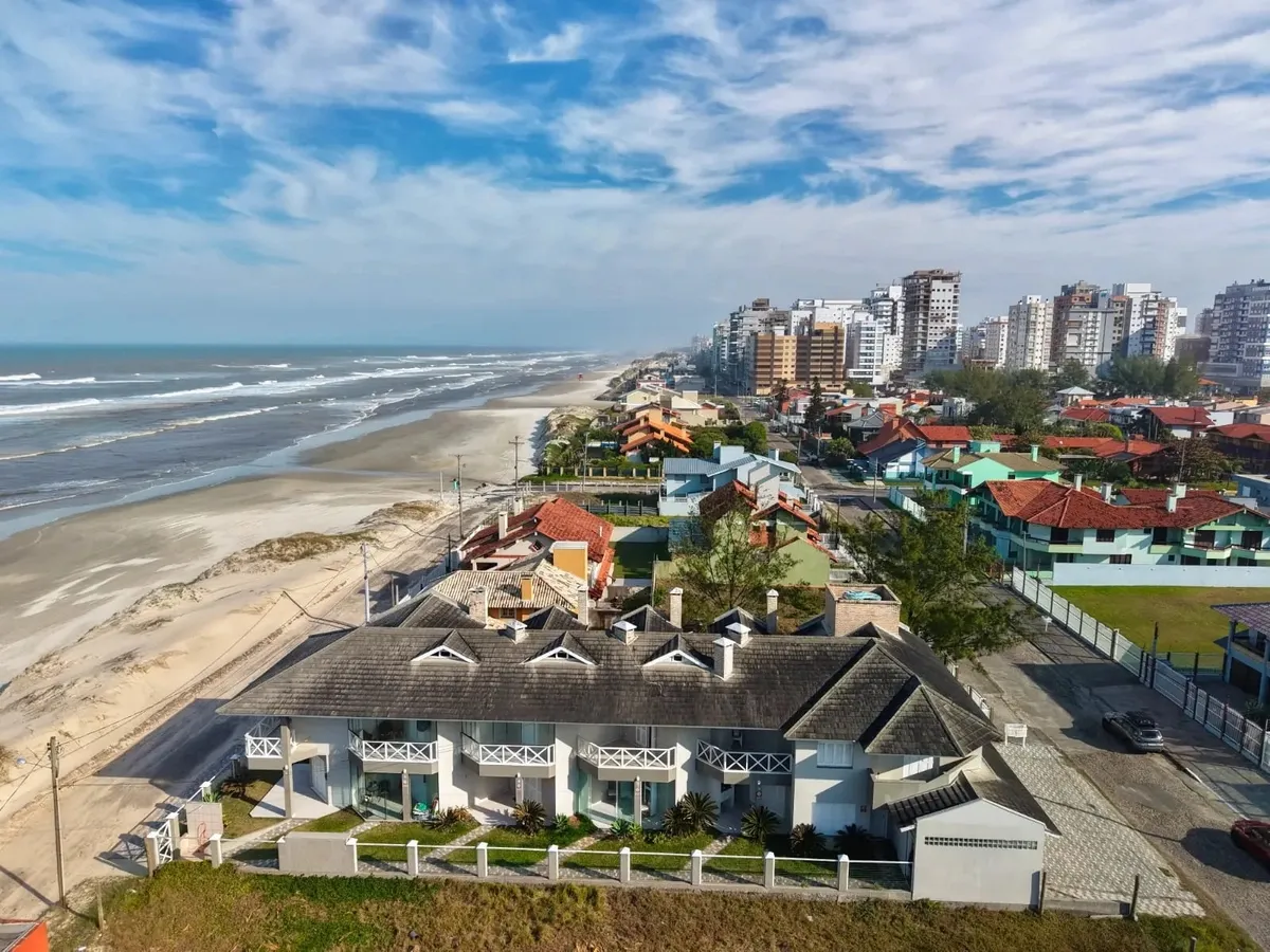 Imagem CASA EM RESIDENCIAL À VENDA