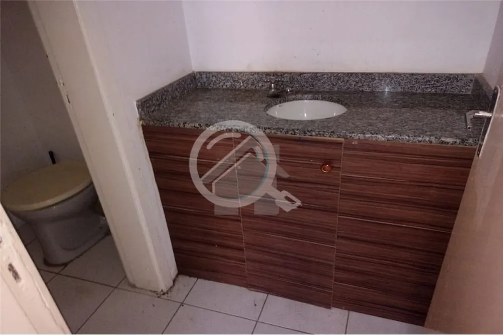Imagem Excelente loja térrea no centro Histórico de Porto Alegre, valor abaixo de mercado, na galeria San...