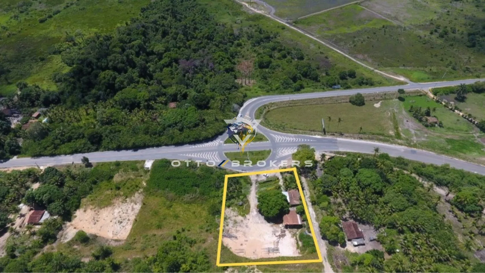 AREA RESIDENCIAL em ARRAIAL D'AJUDA - BA, BA 986 em BA 986, ARRAIAL D'AJUDA - BA