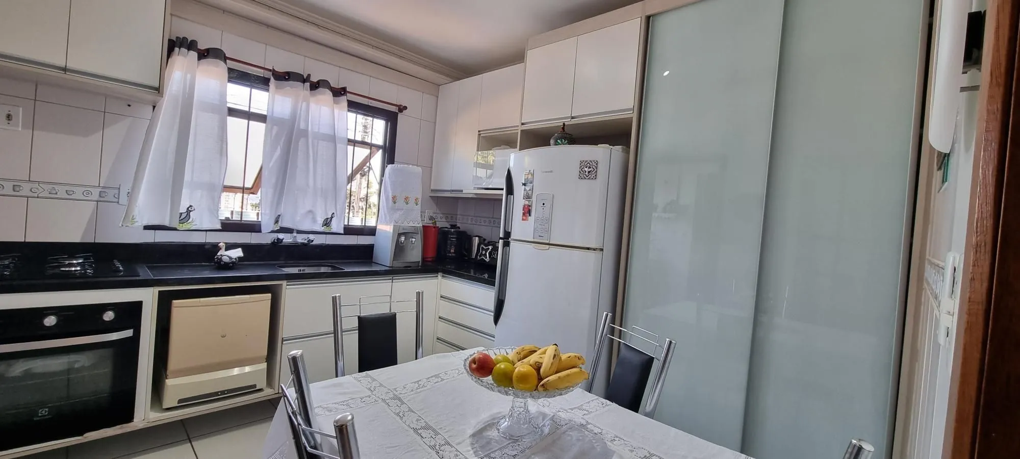 Imagem Casa 3d com elevador 3WC, 2V Espirito Santo Porto Alegre zona sul