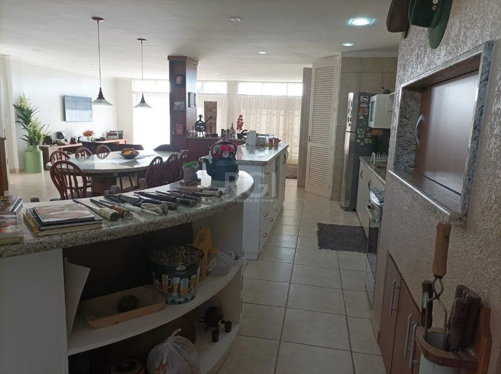 Imagem Casa para Venda 3 dormitórios 2 vagas - Capão Novo