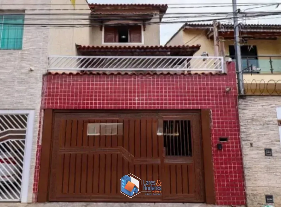 Imagem SOBRADO À VENDA, COM 3 DORMS SENDO UMA SUÍTE, ARMARIO NA COZINHA E QUARTOS, 2 VAGAS - VILA SANTA MARIA