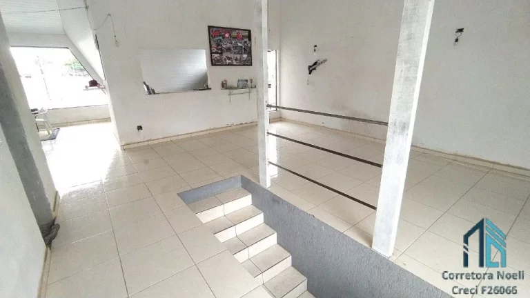 Imagem Casa linda com terreno amplo nos fundos, 03 quartos, ático, Campo Pequeno em Colombo PR