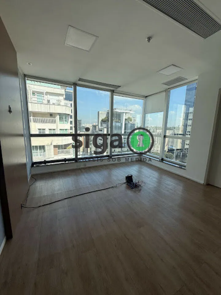 Imagem Sala Comercial de 212m² com 8 Vagas no Edifício Francisco Mellão.