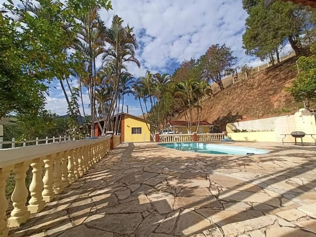 Imagem Chácara à venda 3 Quartos, 1 Suite, 108000M², Zona Rural, São José dos Campos - SP