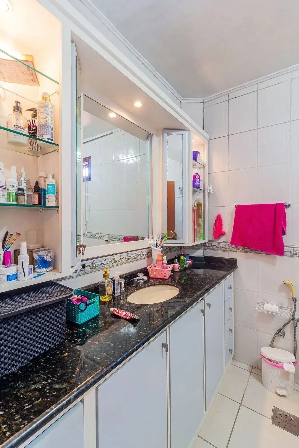 Imagem Cobertura 251m², 3 dormitórios, 2 vagas no bairro Teresópolis