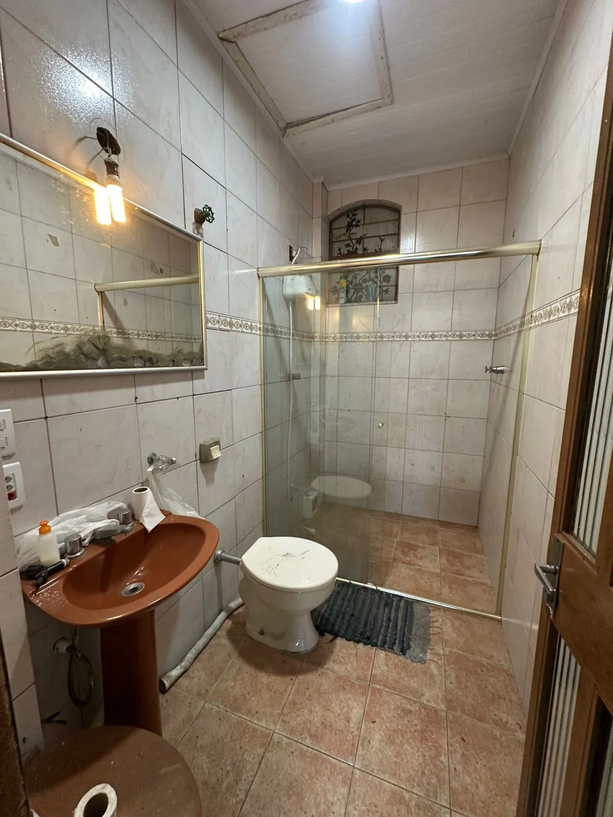 Imagem Casa à Venda no Bairro Cascata - 3 Dormitórios, Suíte, Piscina e Área de Lazer