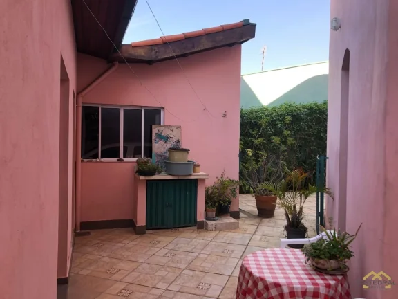 Imagem Casa Comercial para locação na Rua Itália em Jundiaí/SP