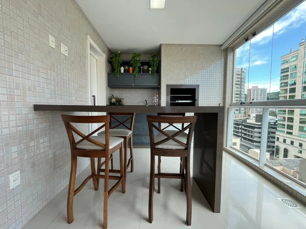Imagem Apartamento com vista para o mar à venda com 209m2 por R$ 4.200.000,00