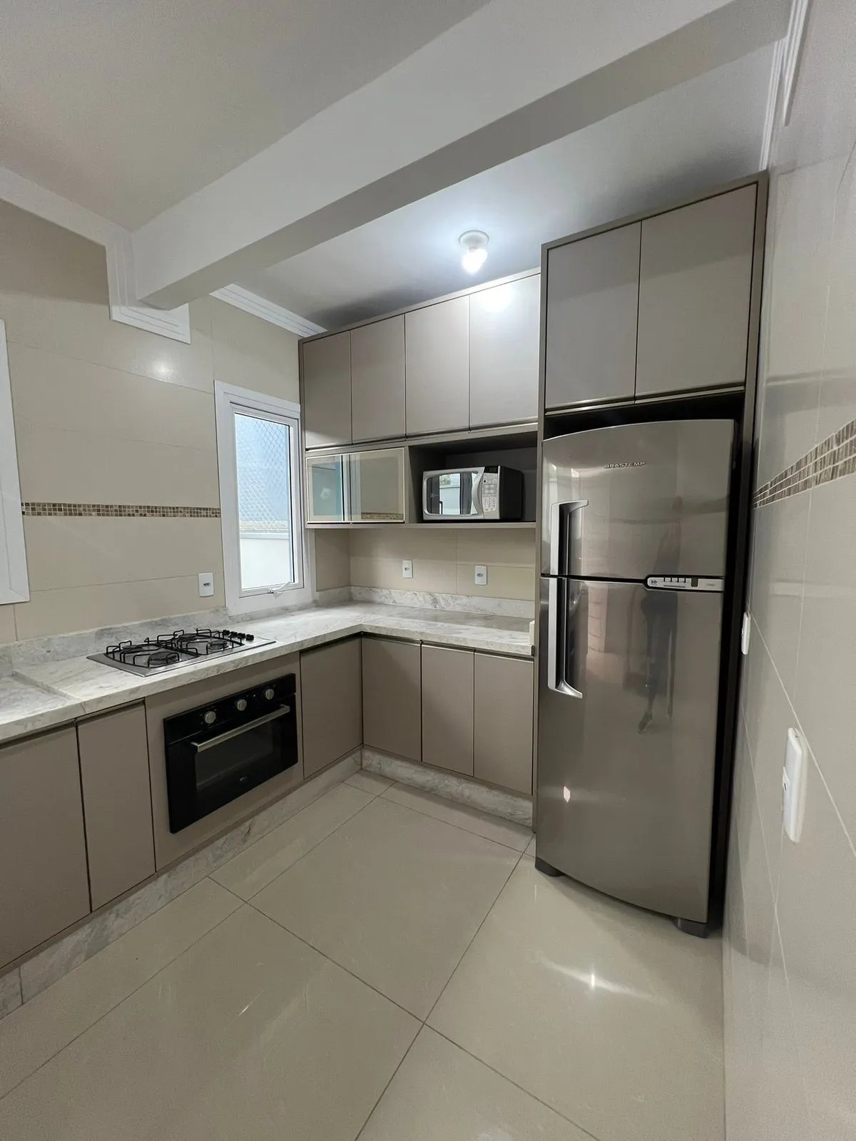 Imagem Casa sobrado em Gravatai de 3 dormitórios e 2 vagas