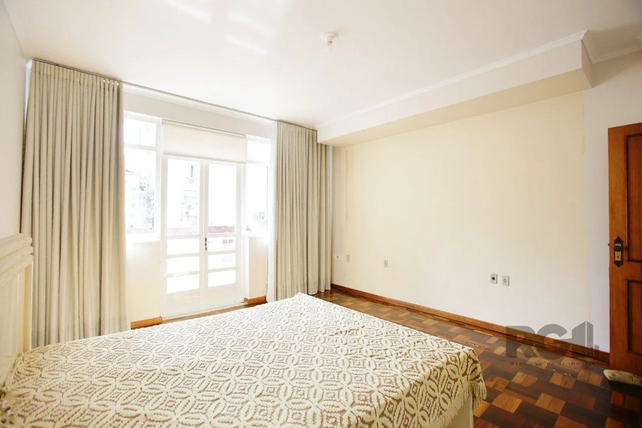 Imagem Apartamento 3 dormitórios à venda Centro Histórico Porto Alegre/RS