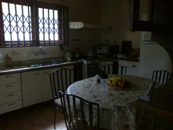 Imagem Casa para Venda - 350m², 3 dormitórios, sendo 1 suites, 6 vagas - Tristeza