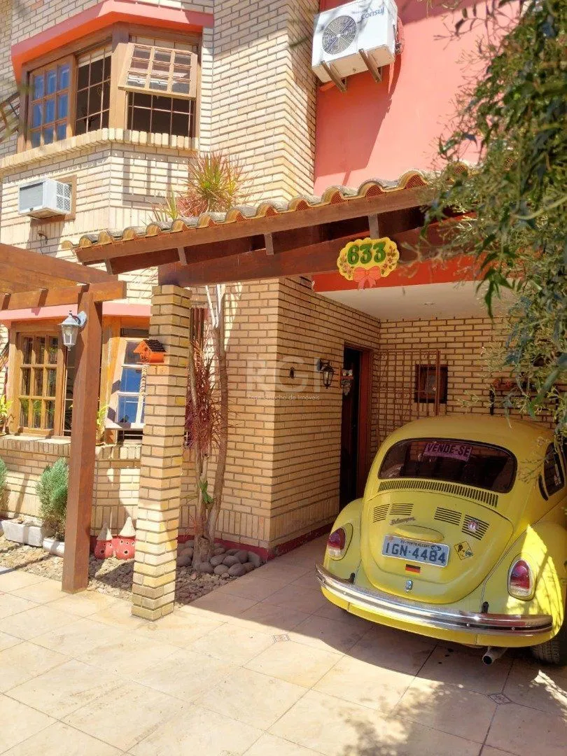Imagem Casa para Venda - 156m², 3 dormitórios, sendo 1 suites, 2 vagas - Guarujá