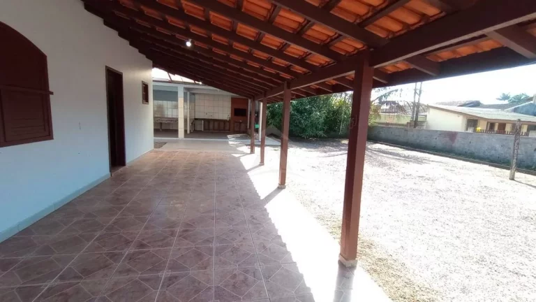 Imagem CASA COM 4 DORMITÓRIOS, ITAPEMA DO NORTE GLEBA II