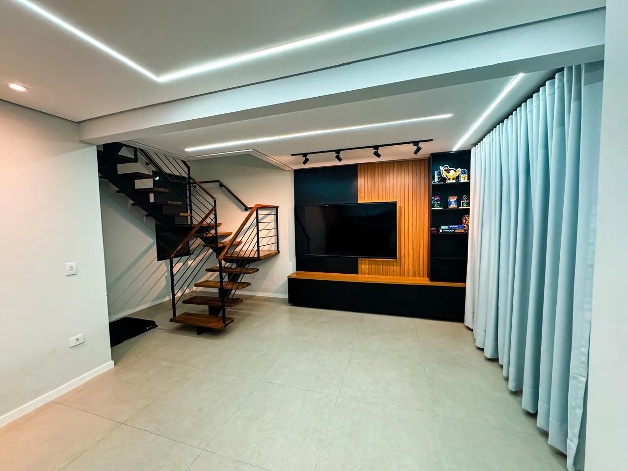 Imagem Sobrado com 3 Quartos à Venda, 100 m² em Cidade Jardim - Caraguatatuba