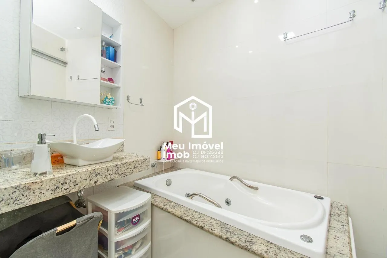 Imagem Casa 3 Quartos 3 Suítes 4 Vagas 204m² Arniqueiras/DF