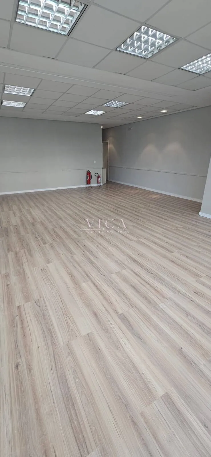 Imagem Alpha Omega Alphaville|Sala 120m² vista 2 vagas por R$ 4.300,00/mês