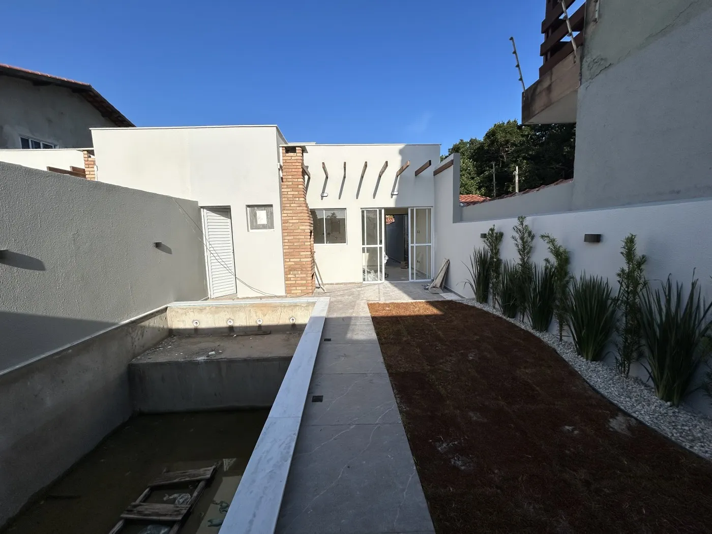Casa para Venda em Itanhaém, Jamaica (Praia), 2 dormitórios, 1 suíte, 2 banheiros, 2 vagas