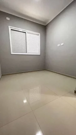 Imagem Sobrado com 3 dormitórios à venda, 73 m² por R$ 325.000 - Mirim - Praia Grande/SP