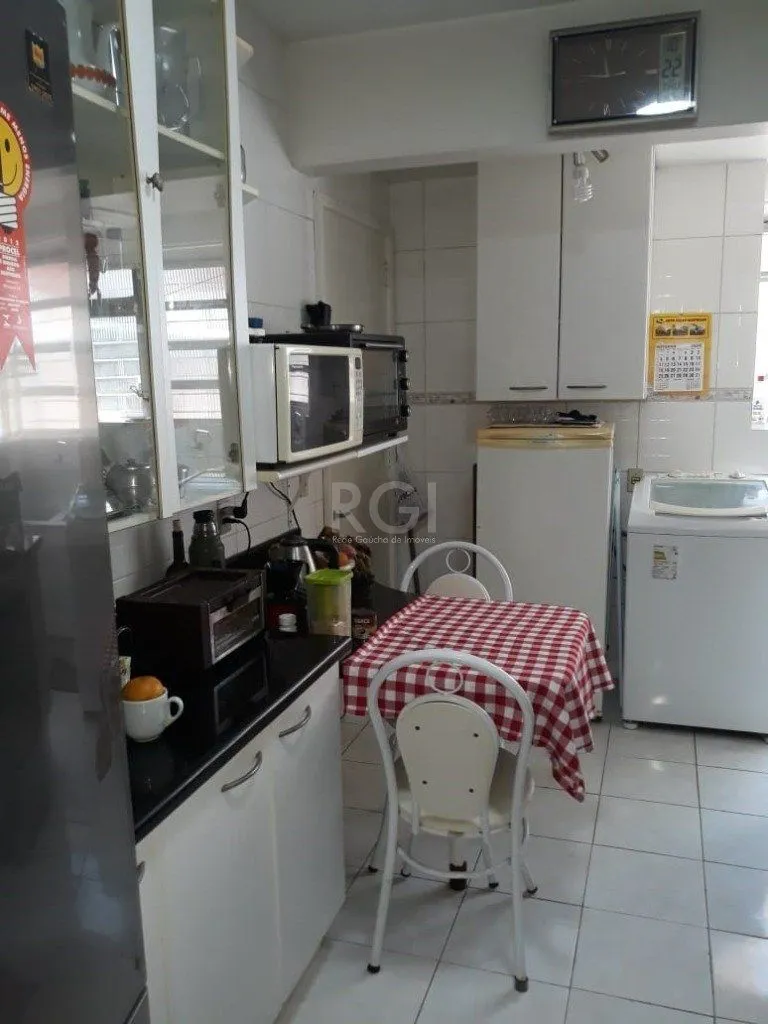 Imagem Apartamento 03 dormitórios (01 suíte), com vaga escriturada, no bairro Santana, em Porto Alegre - RS
