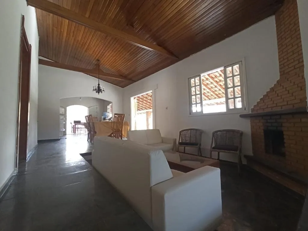 Imagem Chácara à venda 3 Quartos, 1 Suite, 108000M², Zona Rural, São José dos Campos - SP