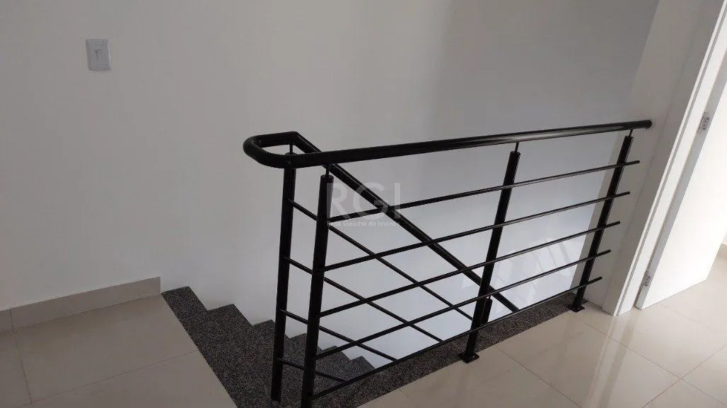 Imagem Sobrado para Venda - 88.32m², 3 dormitórios, sendo 2 suites, 1 vaga - Espirito Santo