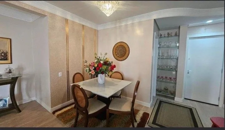 Imagem Apartamento com 2 suítes totalmente mobiliado a 150m da beira mar