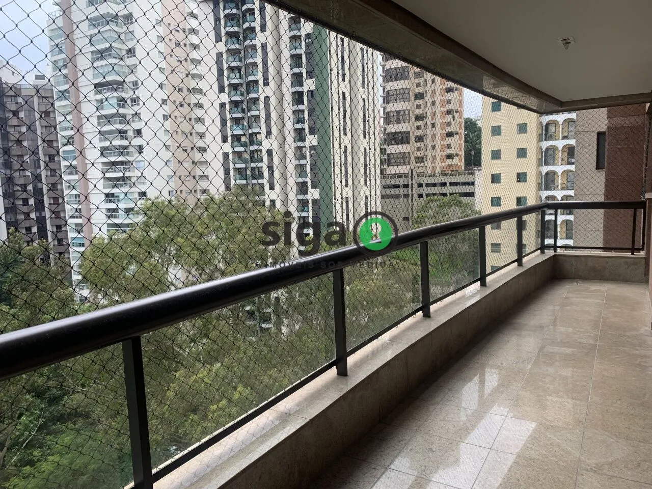 Imagem VENDE na Vila Suzana (Região do Morumbi) Apartamento com 4 suítes, 4 Vagas fixas + Depósito