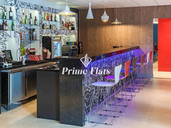 Imagem Flat disponível para venda no íbis Santos Valongo, com 18m², 1 dormitório e 1 vaga