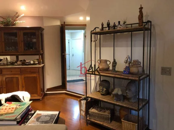 Imagem Apartamento à venda com 3 dormitórios, lareira e 1 vaga no Brooklin