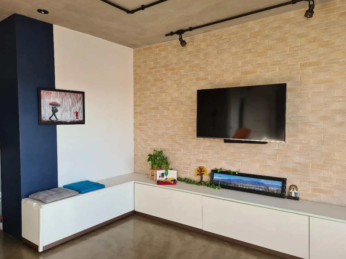 Imagem Apartamento aconchegante e versátil no Cambuí com quarto desmontável e moveis planejados.